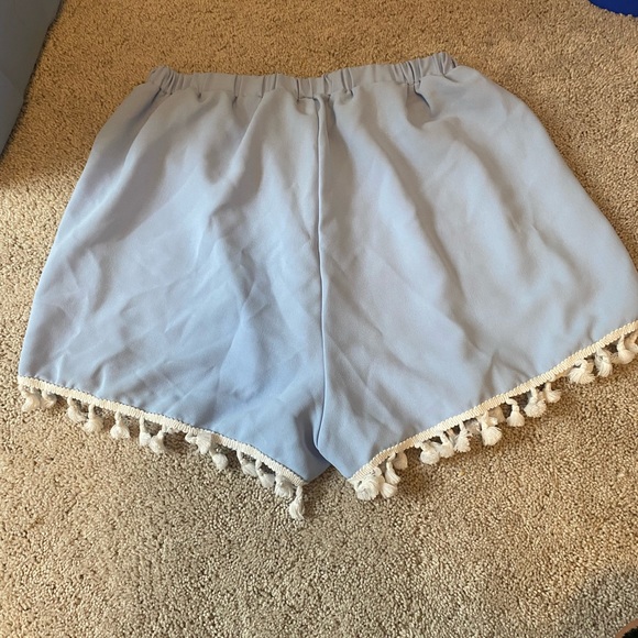 Flowy blue shorts - Picture 2 of 2